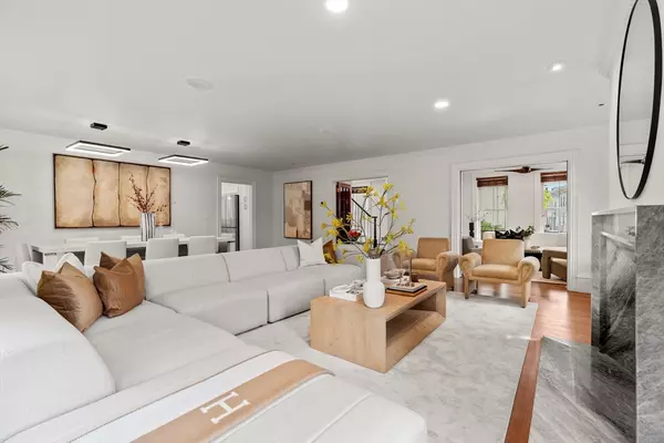 Boston, MA 02129,64 Walker St