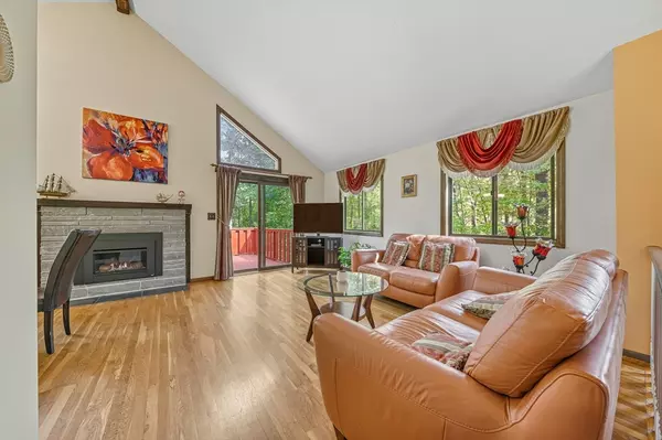 Hopkinton, MA 01748,38 W Elm St