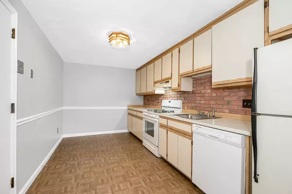 Dracut, MA 01826,100 Cass Avenue #A13