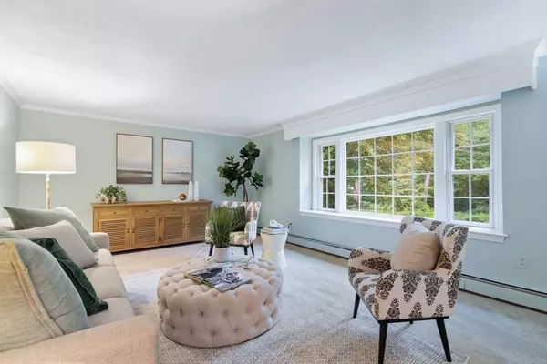 Concord, MA 01742,369 Border Road