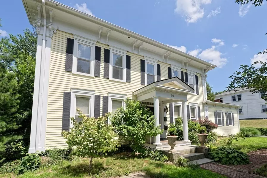 50 S Main St #3, Uxbridge, MA 01569