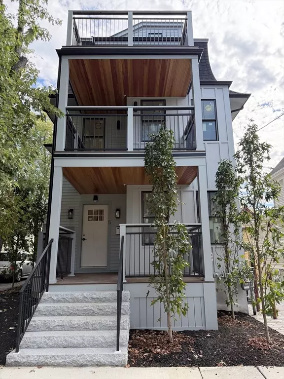 Somerville, MA 02145,5 Thurston Street #2