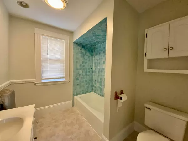 Arlington, MA 02474,21-23 Bow St #1