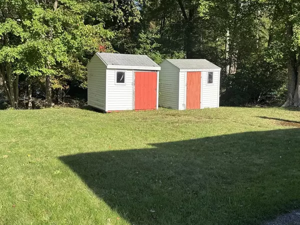 Abington, MA 02351,16 Davis St
