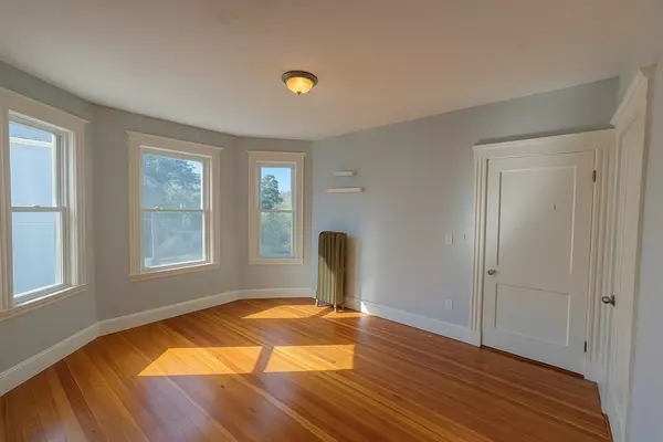 Boston, MA 02125,37 Taft St #2A