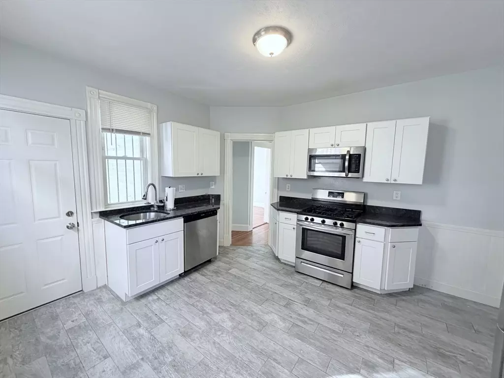 Boston, MA 02125,37 Taft St #2A