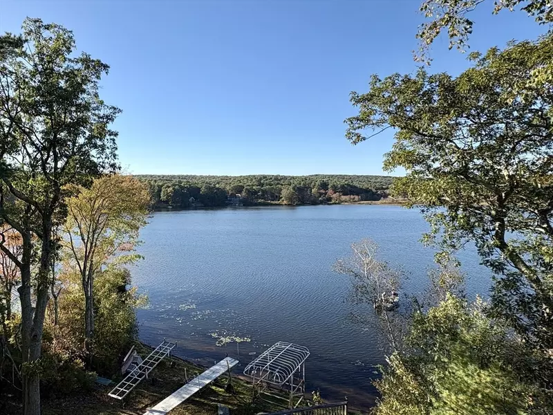 19 Pine Trl, West Brookfield, MA 01585