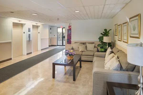 Boston, MA 02132,4975 Washington St #311