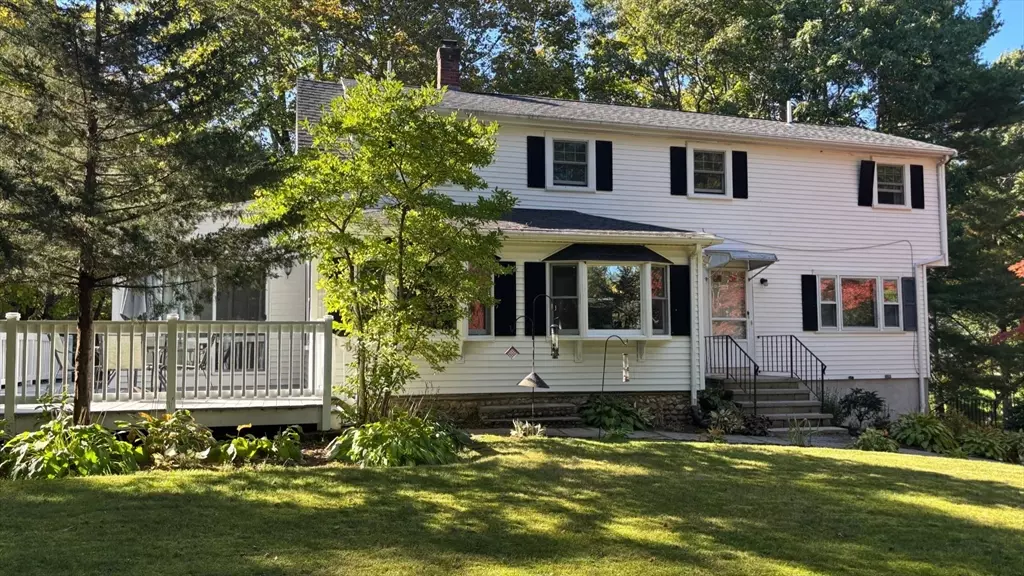 318 South St, Hanson, MA 02341