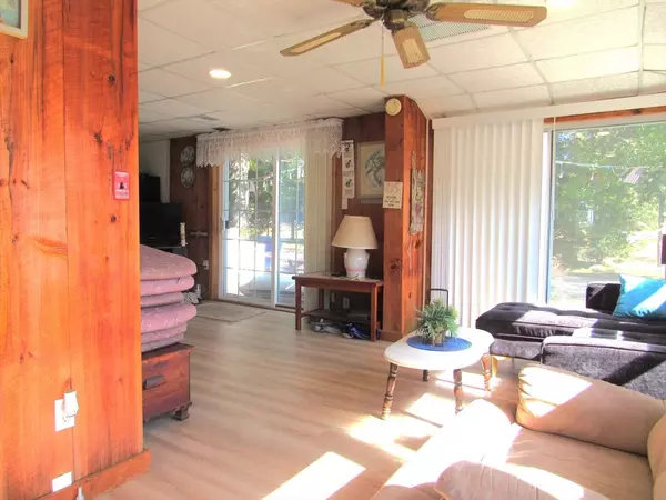 Wareham, MA 02576,47 Marine Ave