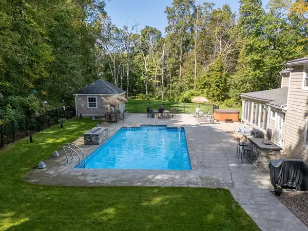 Billerica, MA 01862,13 Westgate Rd