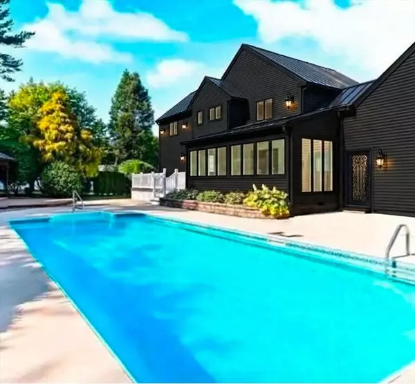 Easton, MA 02375,21 Scotch Dam Rd