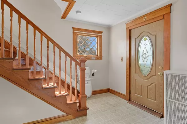 Holyoke, MA 01040,43 King St