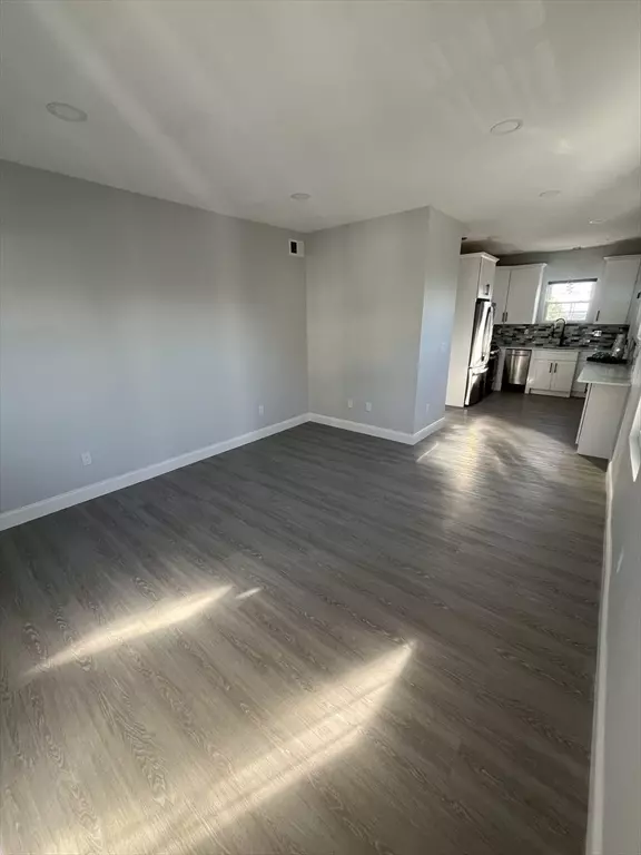 Somerset, MA 02725,229 Oneil Road #2