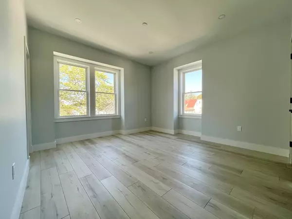 Boston, MA 02124,116 Evans Street #3