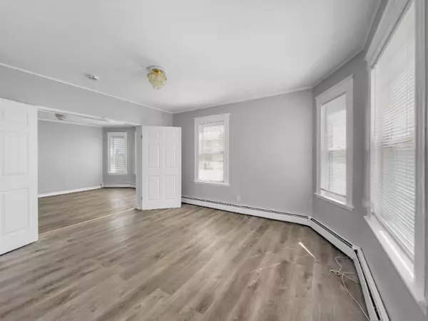 Lawrence, MA 01841,81-83 Greenwood #3rd Floor