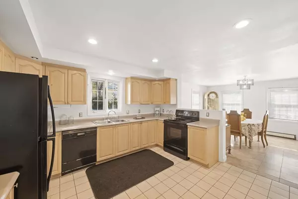 Gloucester, MA 01930,7 Babson St