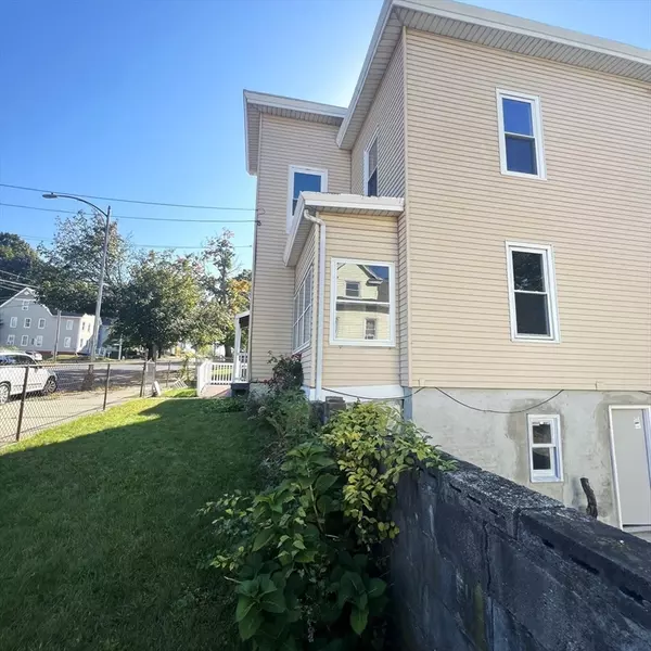 Springfield, MA 01151,74 Oak St