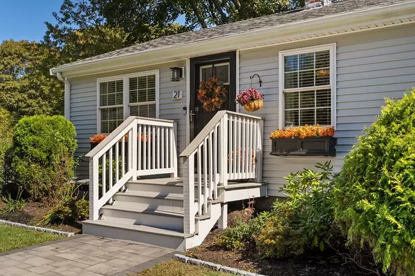 Rockland, MA 02370,21 Archer Road