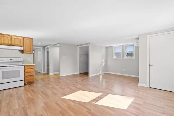 Natick, MA 01760,9 Home Ave #2