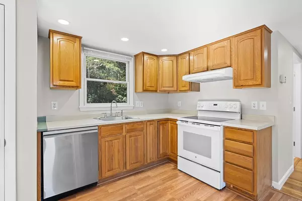 Natick, MA 01760,9 Home Ave #2