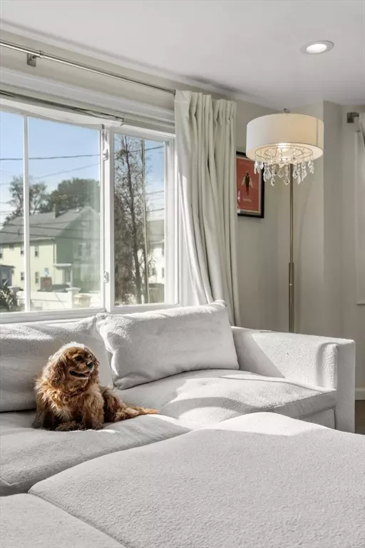 Winthrop, MA 02152,9 Marshall St