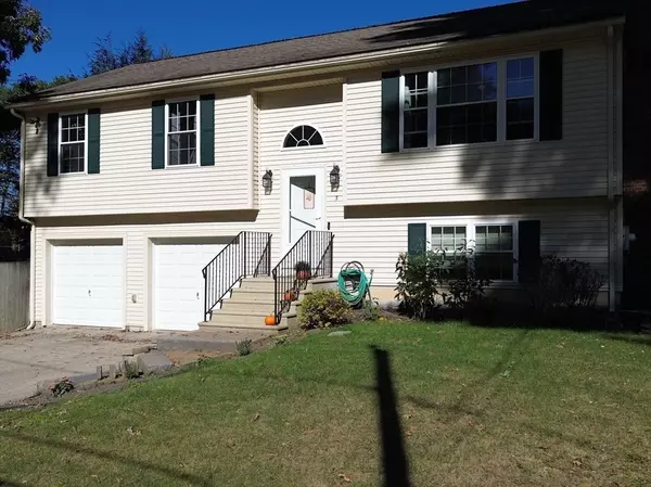 North Brookfield, MA 01535,3 Pine Rd