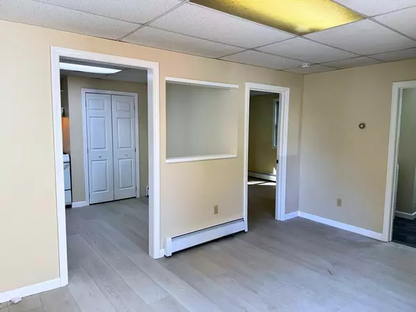 Ayer, MA 01432,29 Fletcher St #4