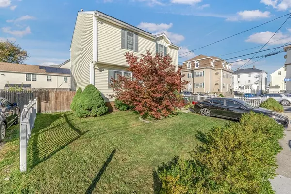 Fall River, MA 02724,66 Benjamin St