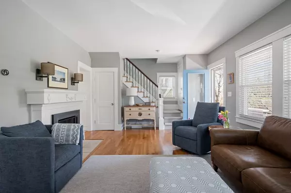 Plymouth, MA 02360,18 River St