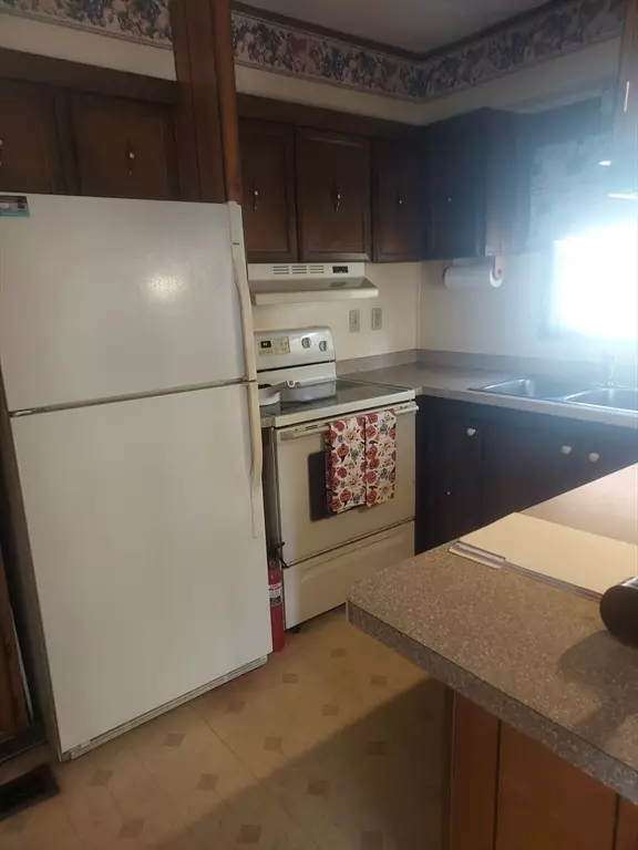 Taunton, MA 02780,13 Northway