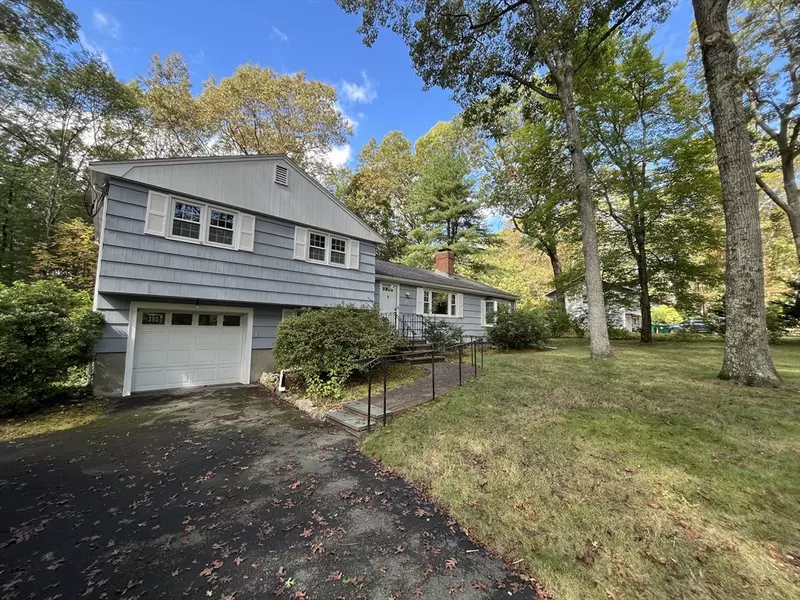 395 Oak Street #1, Westwood, MA 02090