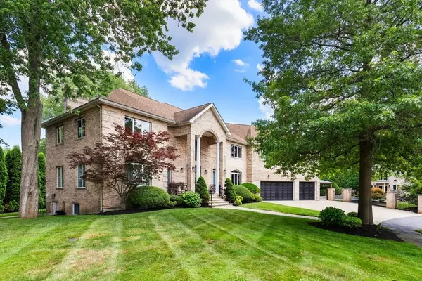 Lynnfield, MA 01940,7 Freeman Street