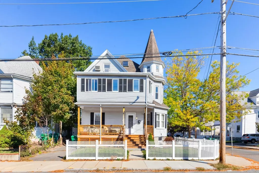Medford, MA 02155,114 Lawrence St