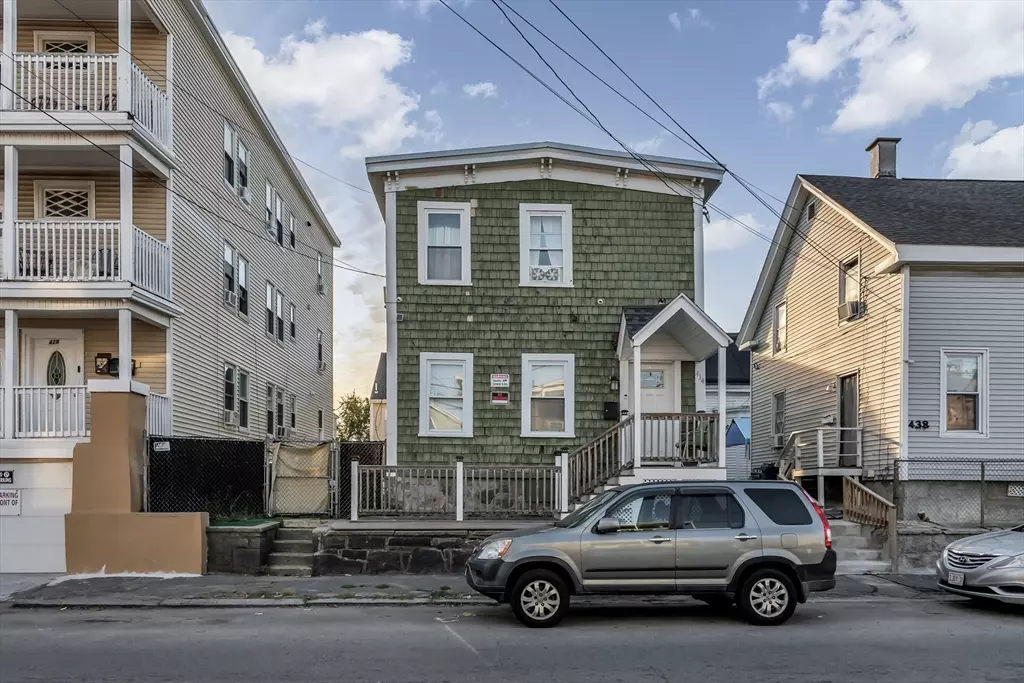 Lawrence, MA 01841,434-438 Hampshire St