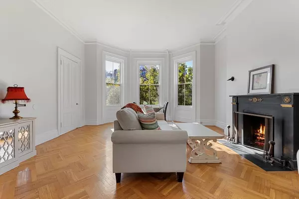 Boston, MA 02116,396 Beacon Street #3