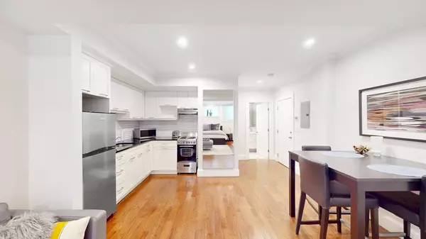 Boston, MA 02215,873 Beacon #B1