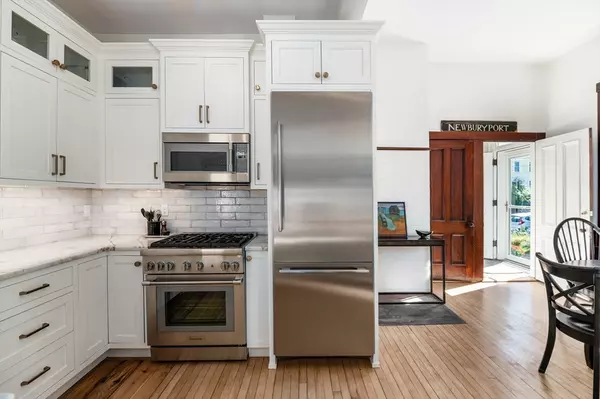 Newburyport, MA 01950,54 Kent St #A