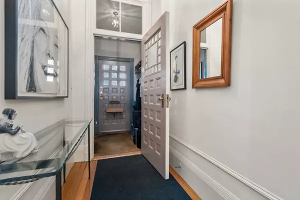 Brookline, MA 02445,236 Walnut Street