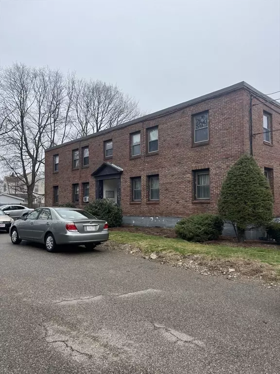 Braintree, MA 02184,15 Weston Court #4