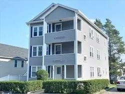 124 Heywood St #2, Worcester, MA 01604