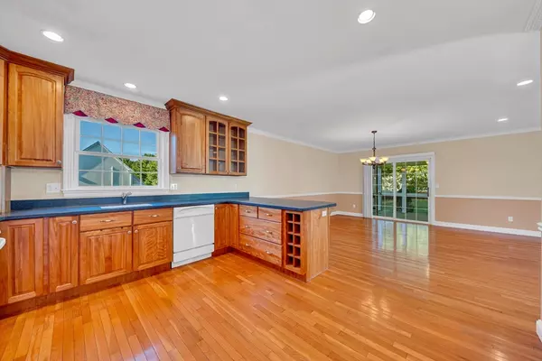 Medfield, MA 02052,8 Turtlebrook Way