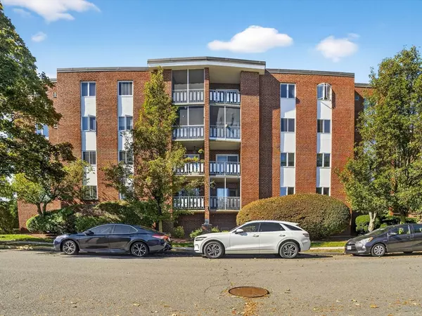 Malden, MA 02148,33 Lodgen Ct #4G