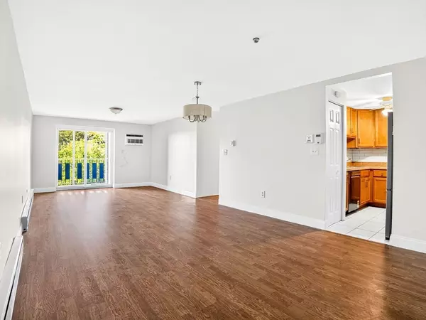 33 Lodgen Ct #4G, Malden, MA 02148