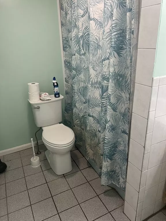 Northbridge, MA 01534,1825 Quaker