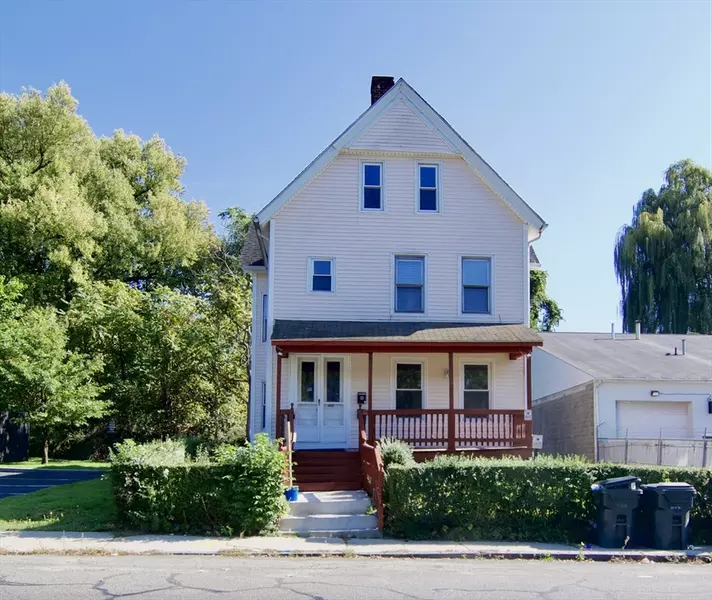 425 Taylor St #2, Springfield, MA 01105