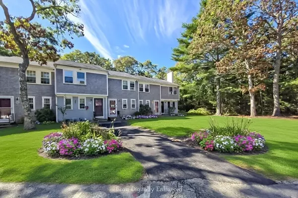 300 Falmouth Rd #18E, Mashpee, MA 02649