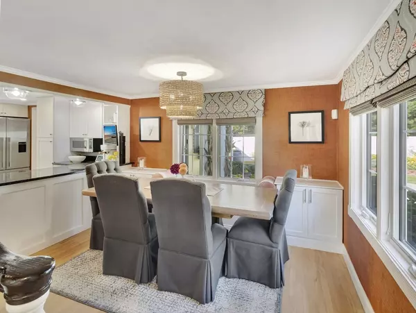 Foxboro, MA 02035,89 Oak Street