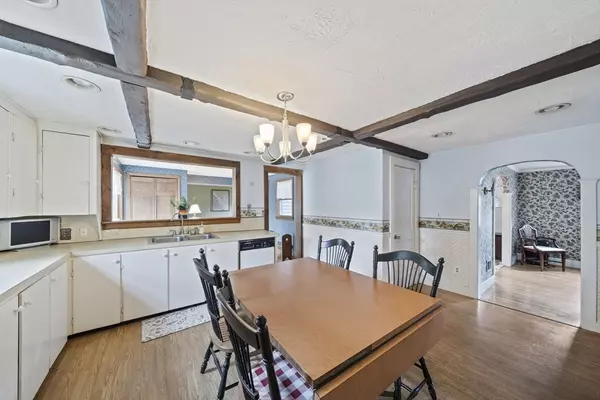 Weymouth, MA 02188,38 Idlewell St