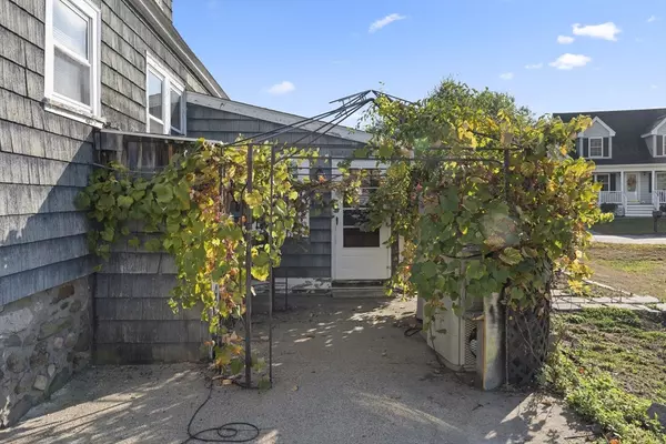 Methuen, MA 01844,29 Pitman St